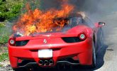 Ostuda � Ferrari odvol�v� 1148 voz�
