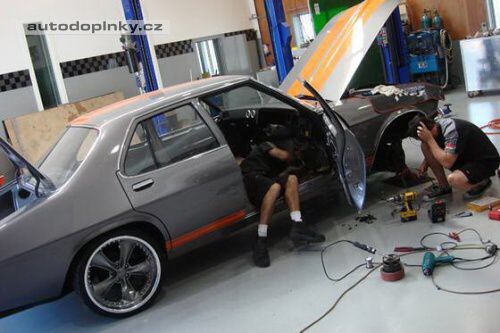 Holden HQ Mustang