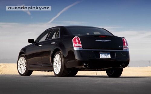 Nov� Chrysler 300C