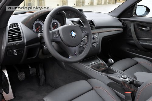 BMW 1 M Coupe ofici�ln�