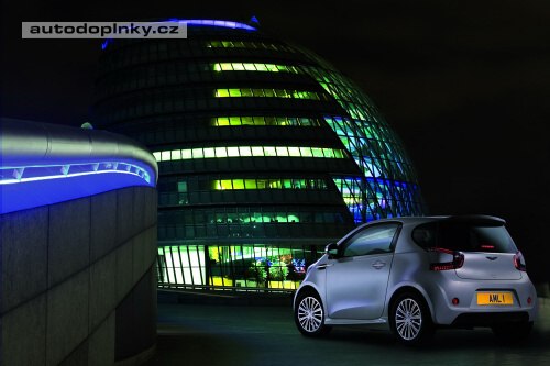 Aston Martin Cygnet od 2011
