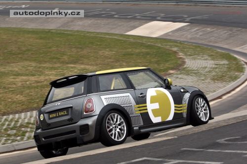 E-Mini na N�rburgringu