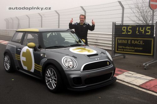 E-Mini na N�rburgringu