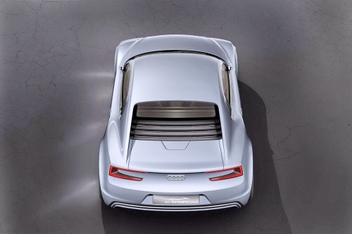 Audi e-tron - mal� R8