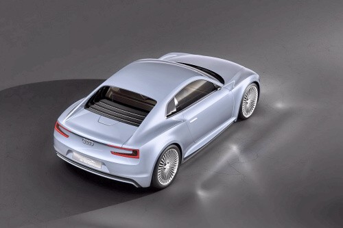 Audi e-tron - mal� R8