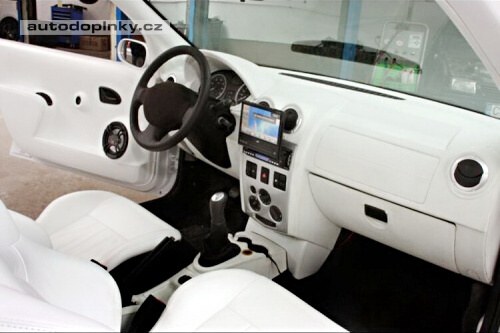Dacia Logan bez st�echy