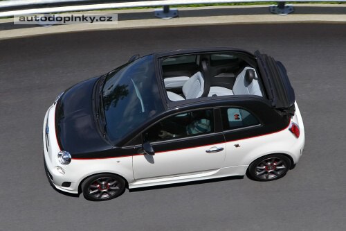Abarth bez st�echy p�ij�d�