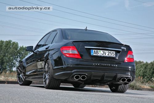 270 kon� pro Mercedes C