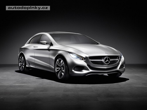 Mercedes p�edstavuje F800