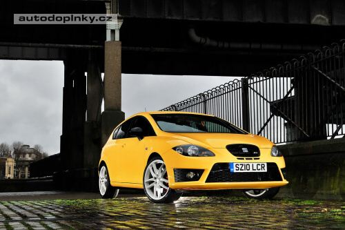 Seat Leon Cupra R v Brit�nii