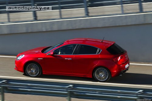 Alfa Romeo Giulietta za p�l mega