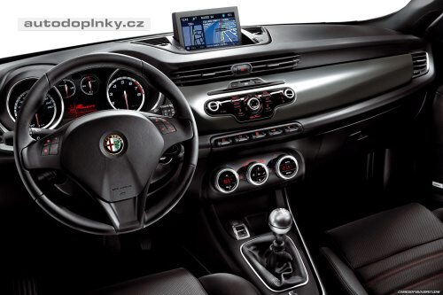 Alfa Romeo Giulietta za p�l mega