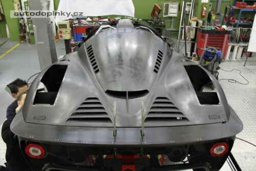 Ferrari P4/5 ve v�rob�