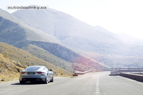 Dvousedadlov� Jaguar C-X16