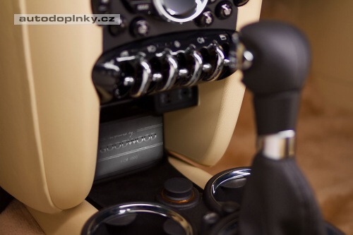 Milion za Mini od Rolls Royce
