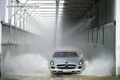 Mercedes SLS AMG Roadster