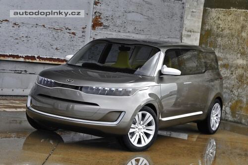 Kia KV7 s dve�mi Gullwing