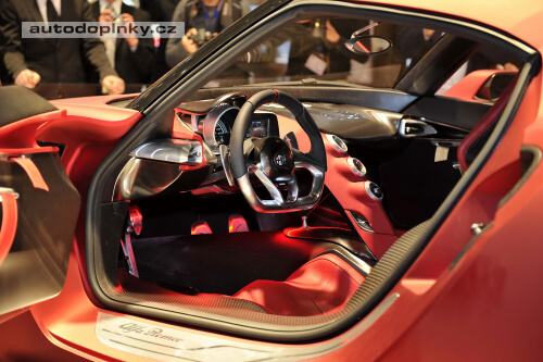 Alfa Romeo 4C v Goodwoodu
