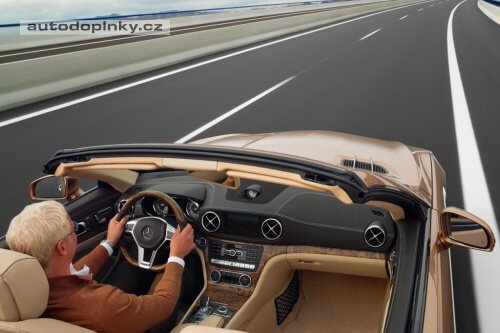 Nov� Mercedes SL ofici�ln�