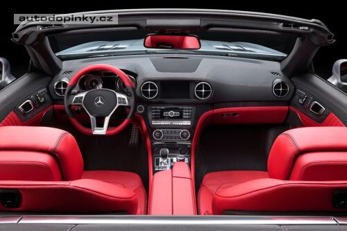 Nov� Mercedes SL ofici�ln�