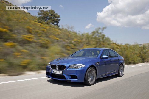 BMW p�edstavilo M5