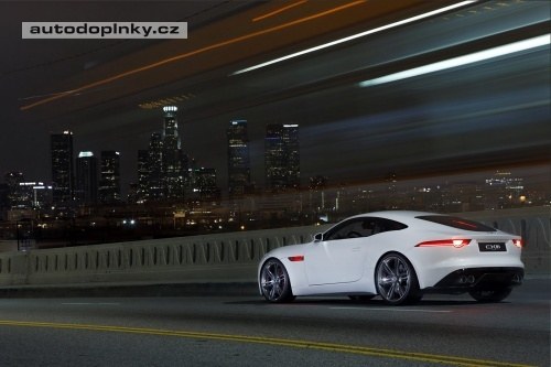 Jaguar C-X16 v s�riov� verzi