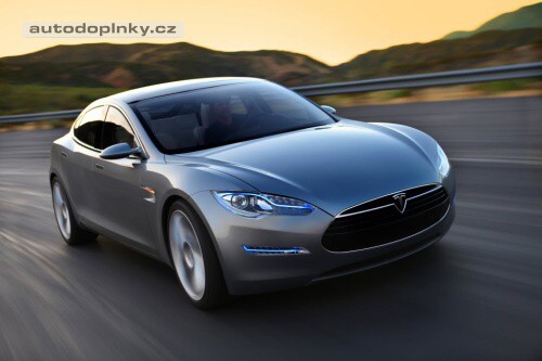 Tesla Model S se testuje
