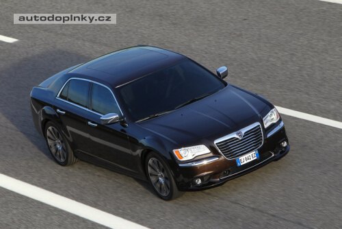 Lancia Thema se vrac�