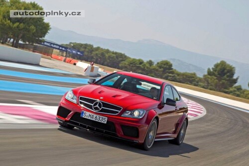 CLK se vrac� - C63 Coupe