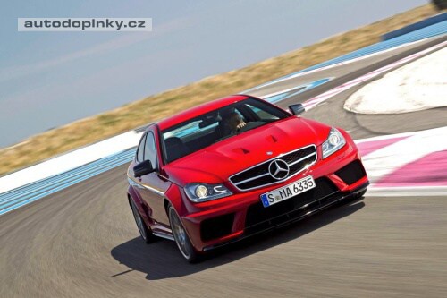 CLK se vrac� - C63 Coupe