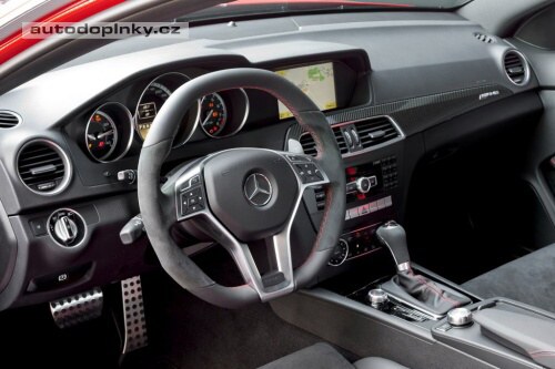 CLK se vrac� - C63 Coupe