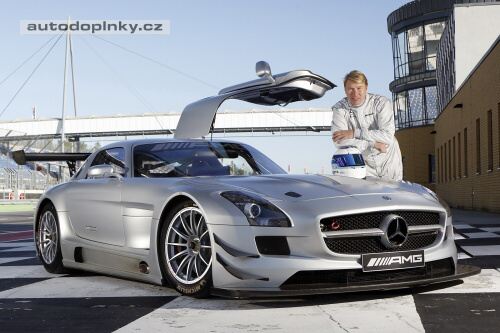 Hakkinen jde do SLS AMG