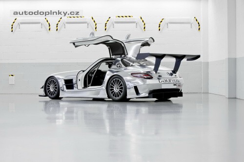 Hakkinen jde do SLS AMG