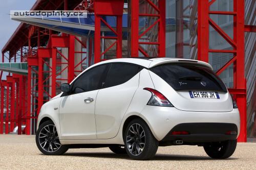 Nov� Ypsilon na ofici�ln�ch fotk�ch