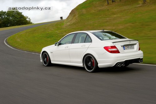 Mercedes C63 AMG po faceliftu