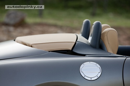 SLS AMG bez st�echy ofici�ln�