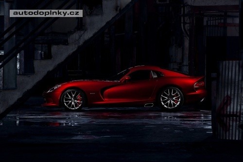 Zmije Viper ofici�ln� odhalen
