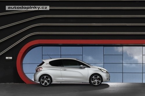 Peugeot 208 GTi � 200 kon�