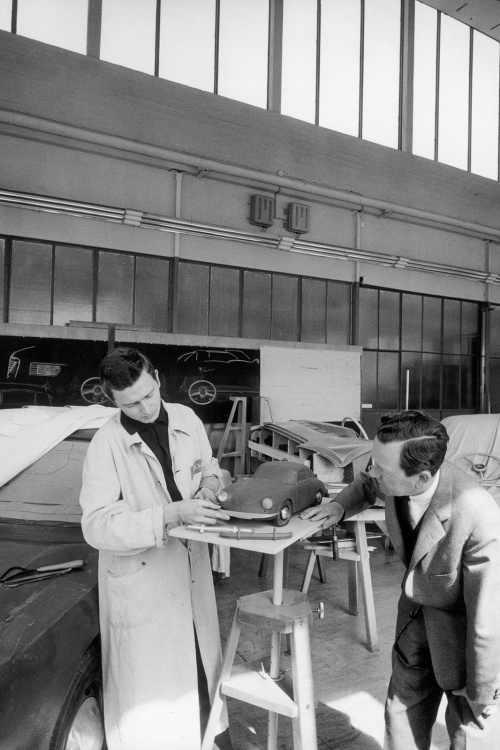 Zem�el Butzi Porsche, otec 911
