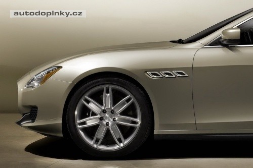 Maserati Quattroporte ofici�ln�