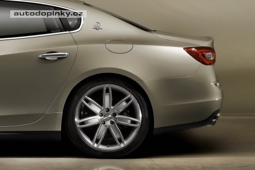 Maserati Quattroporte ofici�ln�