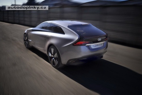 Hyundai i-oniq m��� do budoucnosti