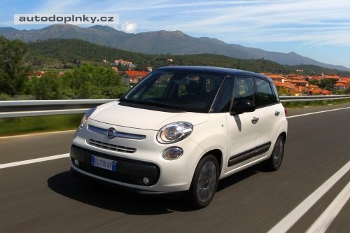 Fiat 500L u� v ��jnu
