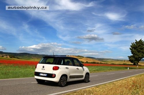 Fiat 500L u� v ��jnu
