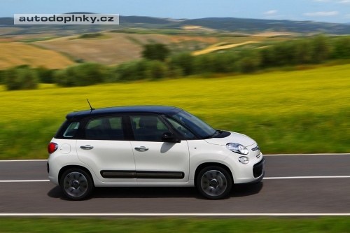 Fiat 500L u� v ��jnu
