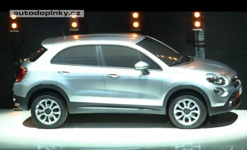 Fiat 500L u� v ��jnu
