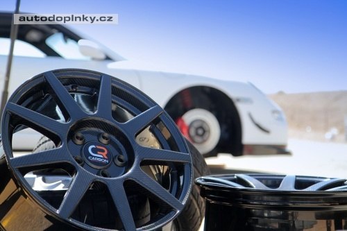 Prvn� jednod�ln� kolo z karbonu je na sv�t�