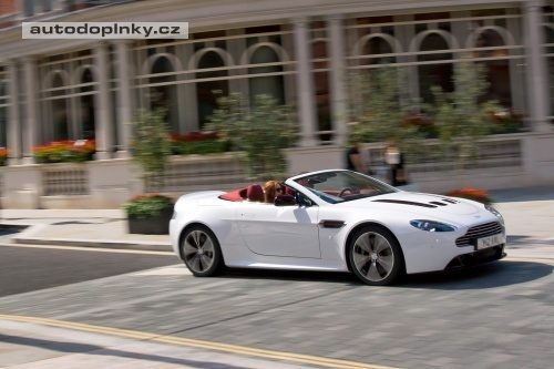 Aston Martin V12 Vantage Roadster