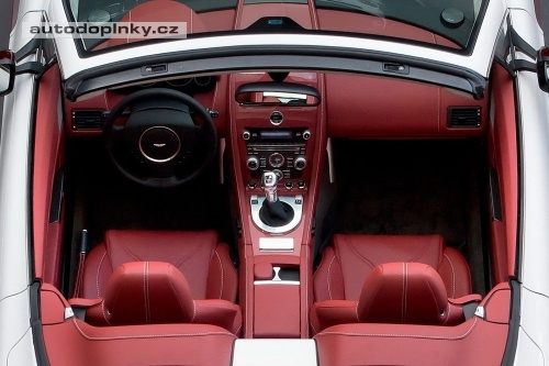 Aston Martin V12 Vantage Roadster