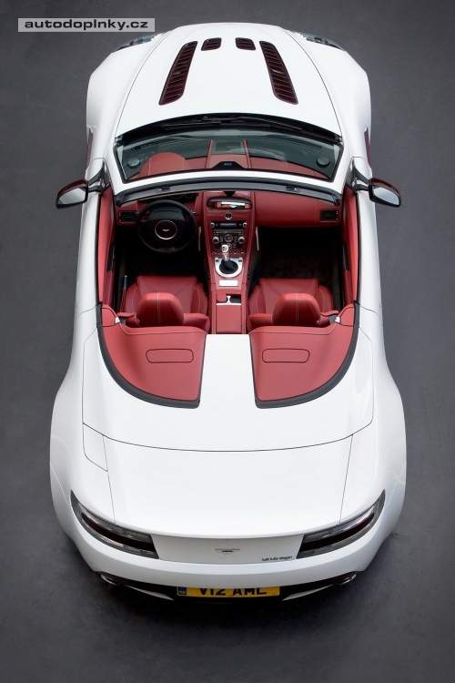 Aston Martin V12 Vantage Roadster